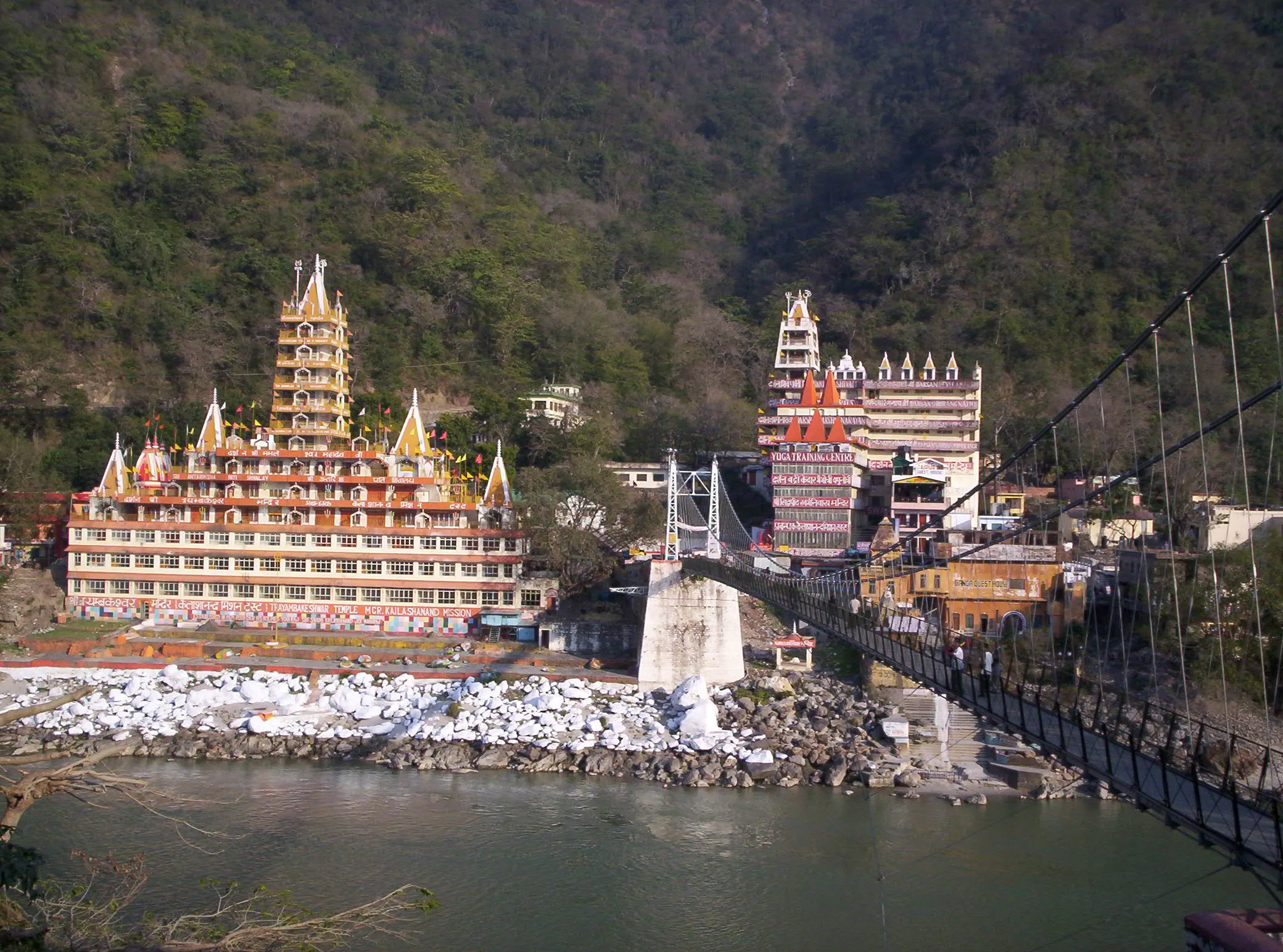 Rishikesh — Rishikesh view across bridge